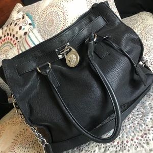 ‼️SOLD ON ♏️‼️ Michael Kors large Hamilton Tote